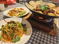 -百味地锅鸡(二店·财校分店)