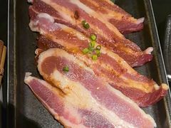 -山川小町·极番烧肉(新地假日广场店)