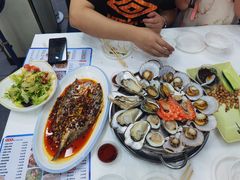 -日照大牌檔•小船海鲜(万平口店)