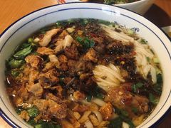 -矮子粉店1985·长沙米粉(湘春路店)