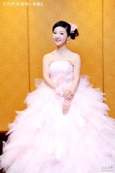 -上海彩妆秀摄影设计有限公司