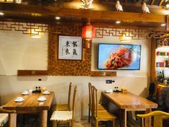 大堂-东来菜馆•手抓海鲜家常菜•海鲜锅贴(鸽子窝店)