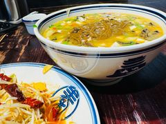 -蓝田九大碗民俗食府(蓝田店)