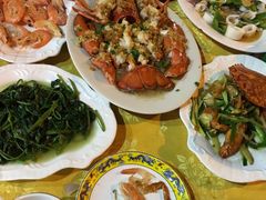 -鑫悦楼煎蟹·16年海鲜大排档