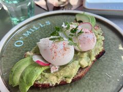 水波兰皇蛋牛油果乡村酸面团三明治-O'mills Sourdough Bakery&Bistro(永嘉路店)