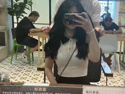 -发泽造型·烫发染发