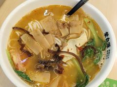 -蒙自源米线(虎门国际购物中心店)