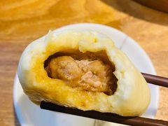 传统猪肉灌汤包-草包包子铺(宽厚里店)