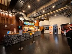 -百老汇电影中心(油麻地店)