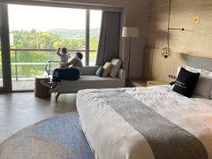 -上海佘山世茂艾美酒店