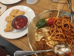 -汽车博物馆主题餐厅