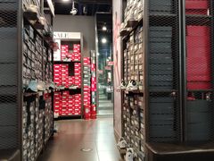 -New Balance(王府井奥莱·香江小镇店)