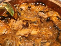 小鸡炖蘑菇-关东小磨东北菜(漕河泾印象城店)