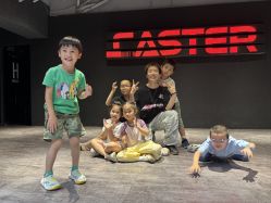 -CASTER跳舞俱乐部