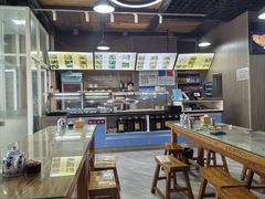 -陇上全荟兰州传统牛肉面(延吉路店)