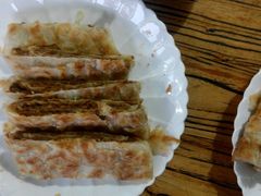 -溢心园香河肉饼总店