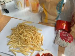 -麦当劳(展览路店)
