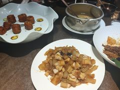 -魁盛居百年鲁菜馆(县西巷店)