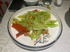 西芹腰果-眷江南之小蓝鲸(王府大街店)