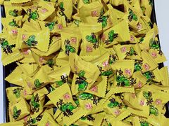 -宏宇眼镜蔡司依视路折扣店(兆佳眼镜城店)