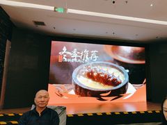 -万龙洲海鲜(大兴绿地缤纷城店)