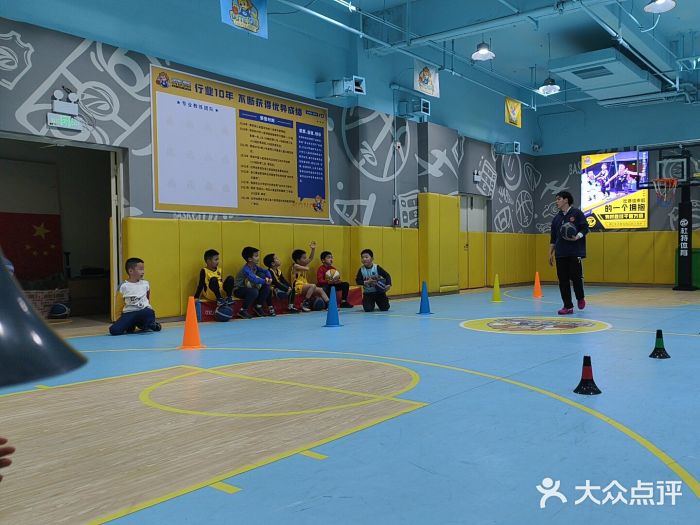 杜特体育青少年篮球训练营(西联广场校区)图片