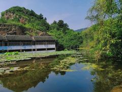 -灵岩山风景区