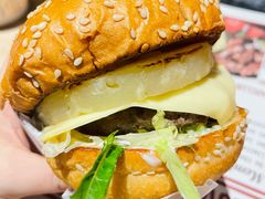 -The Habit Burger Grill 哈比特汉堡(复兴soho店)