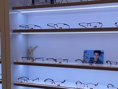 -罗伯特眼镜·蔡司官方授权(前海桂湾店)