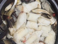 -菌之家·专业纯野生菌火锅·特色炒菌