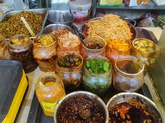-红鼻子桂林米粉(金唐新光界店)