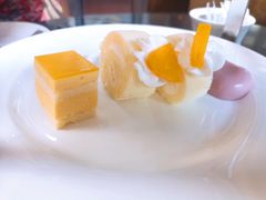 -上海滴水湖皇冠假日酒店