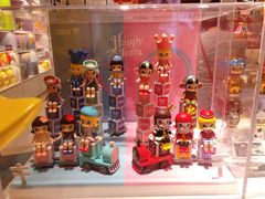 -泡泡玛特POPMART(国金街店)