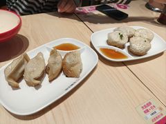 -小杨生煎(浦江欢乐颂店)