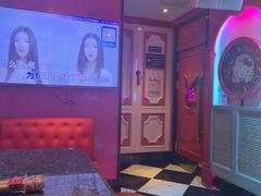 -UK派对KTV(日月广场店)