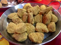 -BHC炸鸡(明洞总店)