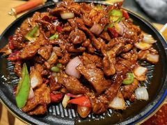 炒烤羊肉-哈啾嗨·新概念蒙餐(红星新城店)