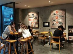 用餐区-星巴克(重庆火车北站北广场II店)