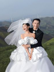 -至臻微拉婚纱摄影