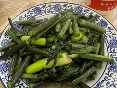 -江城燕子大排档(江汉路步行街店)