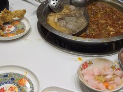 -沸炉重庆老火锅(军事博物馆店)