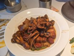 -赶海部落海鲜城(海阳路店)