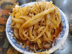 手工特制擀面皮-牡丹广场薛栓子擀面皮大王