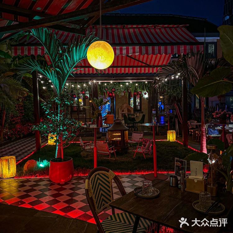 绝美花园里藏着一家日式料理