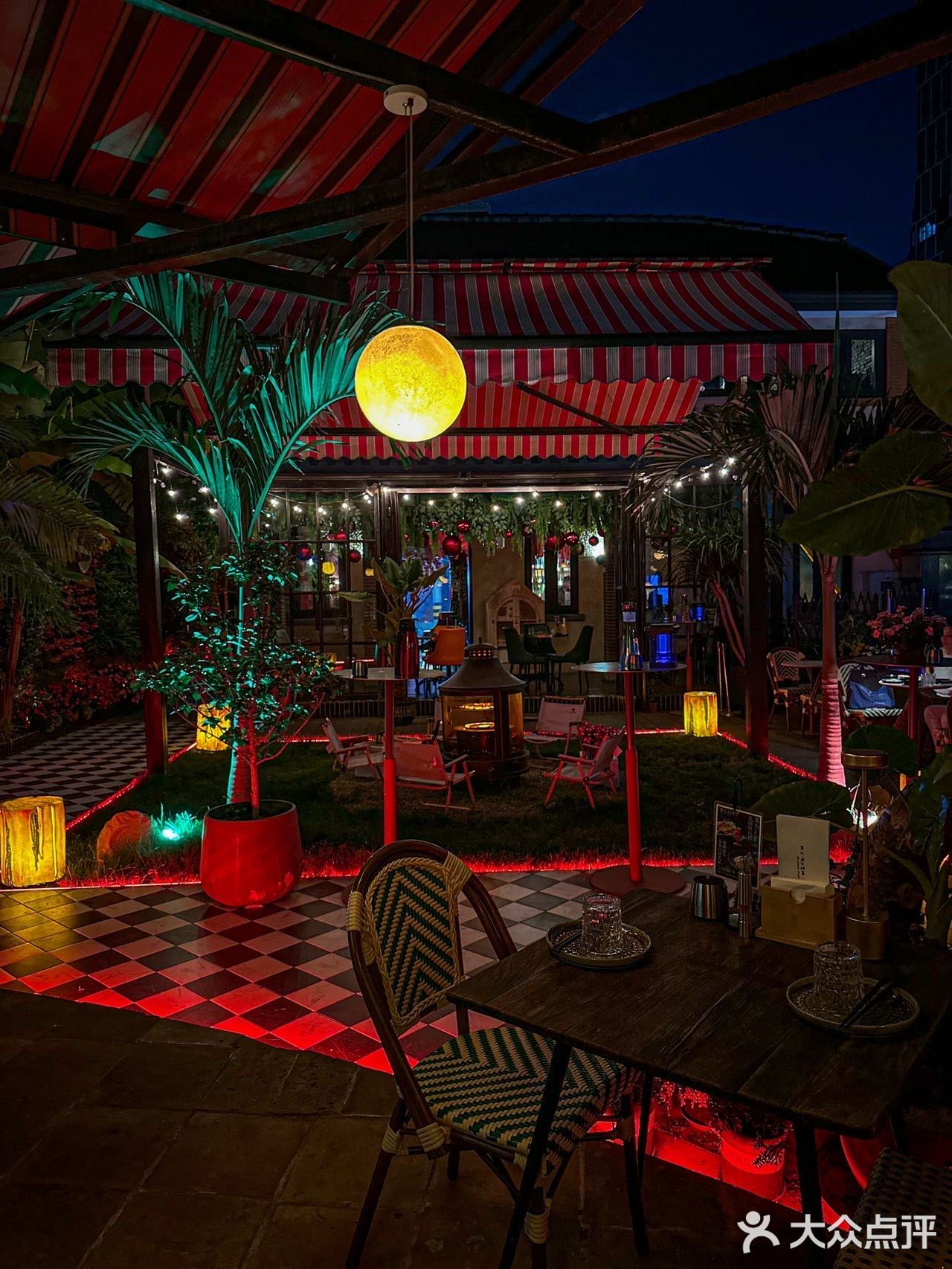 绝美花园里藏着一家日式料理