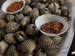 -东海岸人工湖美食村