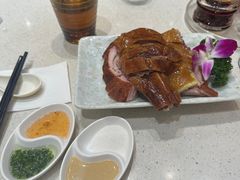 -香港新发烧腊茶餐厅(水围店)