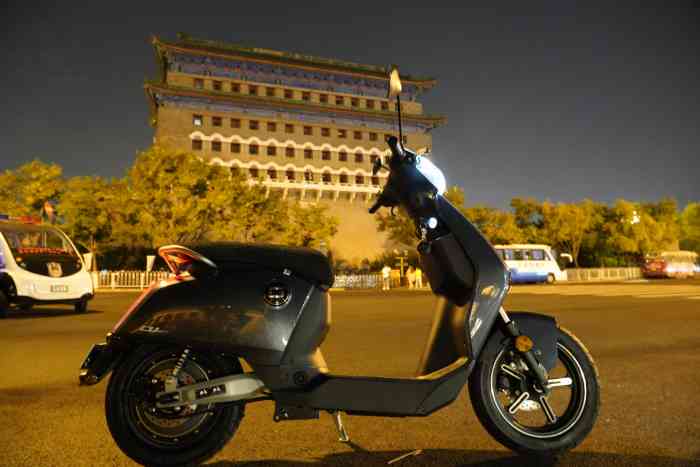 速珂电动(地安门店)-"自从小牛老款停产了,新款都改成新国标以后.