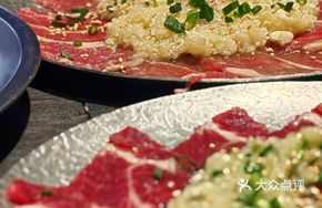 Garlic-Flavored Beef Tenderloin