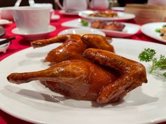玻璃脆皮乳鸽-利苑酒家(金宝店)